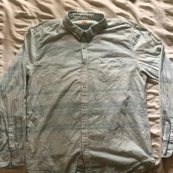 Marine Layer Lightweight Pocket Button Up Shirt - Picture 2 of 4